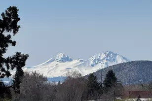 619 SW 15th St, Redmond, OR 97756 - Photo 1