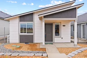 4058 SW Obsidian Pl, Redmond, OR 97756 - Photo 1