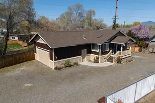 671 NW Nelson Ct, Prineville, OR 97754 - Photo 1