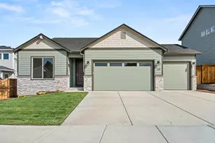 133 Valemont Dr, Eagle Point, OR 97524 - Photo 1