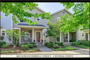 809 N Haskell St, Central Point, OR 97502 - Photo 1