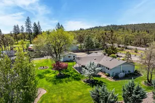 4234 Reese Creek Rd, Eagle Point, OR 97524 - Photo 1