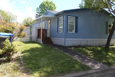 633 E Archwood Drive #74, Eagle Point, OR 97524 - Photo 1