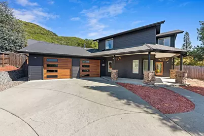 1507 R J Drive, Grants Pass, OR 97526 - Photo 1