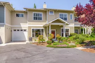 820 Satsuma Ct, Ashland, OR 97520 - Photo 1