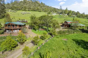 15050 Hwy 62, Eagle Point, OR 97524 - Photo 1