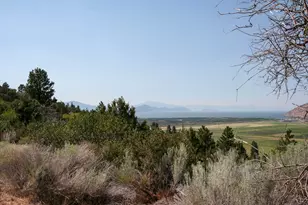 Troubadour Trail, Klamath Falls, OR 97601 - Photo 1