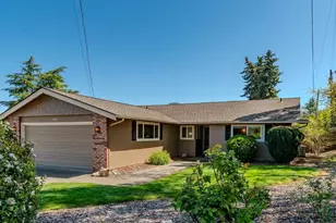 740 N Modoc Ave, Medford, OR 97504 - Photo 1