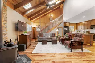 56992 Antelope Ln, Sunriver, OR 97707 - Photo 1