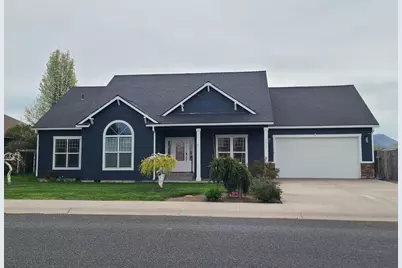 3311 Barnes Way, Klamath Falls, OR 97603 - Photo 1