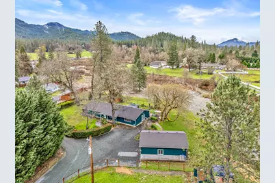 149 Queens Branch Road, Rogue River, OR 97537 - Photo 1