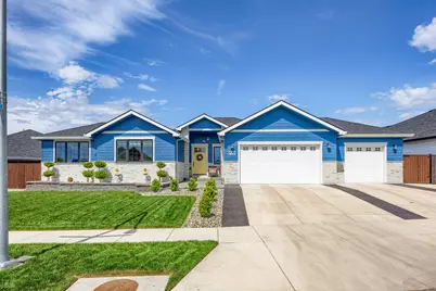 3203 Broken Top Way, Medford, OR 97504 - Photo 1