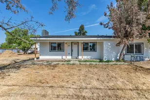 49 Mace Rd, Medford, OR 97501 - Photo 1