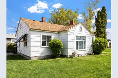 102 W Front Street, Merrill, OR 97633 - Photo 1