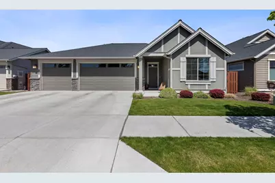 1215 NE Sunrise Street, Prineville, OR 97754 - Photo 1