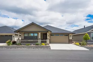 2668 NW 25th St, Redmond, OR 97756 - Photo 1