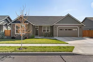 406 SE Sumner Dr, Prineville, OR 97754 - Photo 1