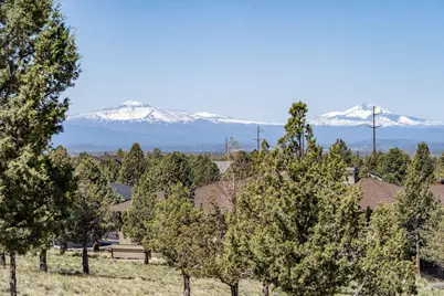 913 Highland View Loop, Redmond, OR 97756 - Photo 1