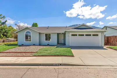 1781 SE Brookhurst Way, Grants Pass, OR 97527 - Photo 1