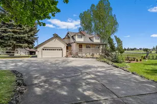 62820 Dickey Rd, Bend, OR 97701 - Photo 1