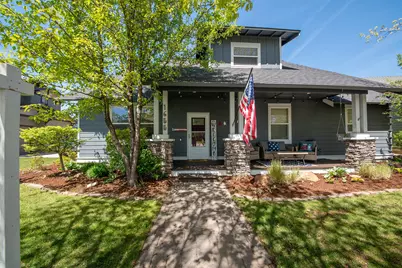 1655 NW Hemlock Avenue, Redmond, OR 97756 - Photo 1