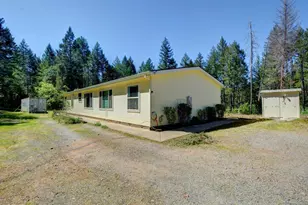 455 Lakeshore Dr, Selma, OR 97538 - Photo 1