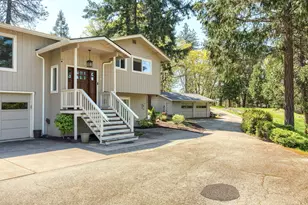 356 Brooke Ln, Grants Pass, OR 97527 - Photo 1