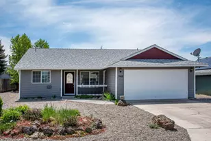 948 NE Yew St, Prineville, OR 97754 - Photo 1