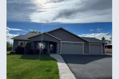 2730 Heritage Court, Klamath Falls, OR 97603 - Photo 1