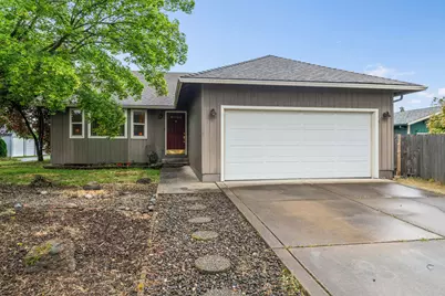 256 Tierra Circle, Eagle Point, OR 97524 - Photo 1