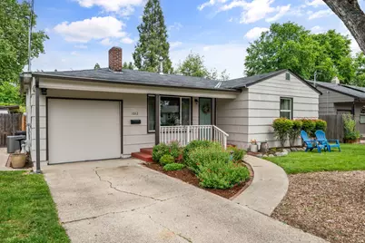 1012 Winchester Avenue, Medford, OR 97501 - Photo 1