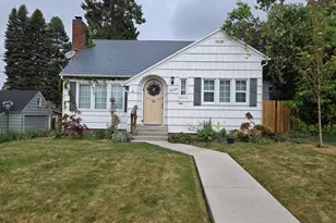 2025 Lawrence St, Klamath Falls, OR 97601 - Photo 1