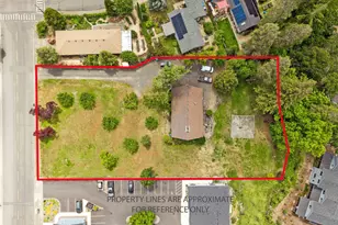 616 Cheryl Ln, Phoenix, OR 97535 - Photo 1