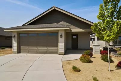 2525 NW Redwood Circle #18, Redmond, OR 97756 - Photo 1