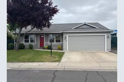 2225 New Haven Drive, Central Point, OR 97502 - Photo 1
