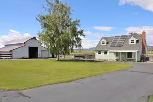 9321 Hill Rd, Klamath Falls, OR 97603 - Photo 1