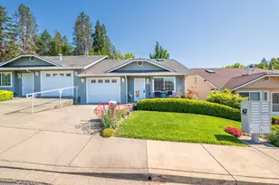 3003 University Rd, Grants Pass, OR 97527 - Photo 1