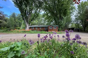 440 Mountain Blvd, Mount Vernon, OR 97865 - Photo 1