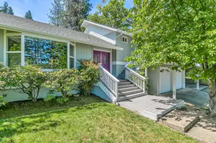 1820 Crestview Dr, Ashland, OR 97520 - Photo 1