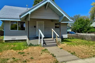 2131 Wantland Ave, Klamath Falls, OR 97601 - Photo 1