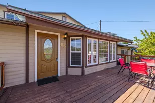 86 Lincoln St, Klamath Falls, OR 97601 - Photo 1