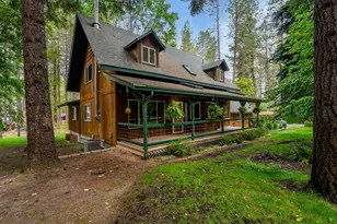 4425 E Evans Creek Rd, Rogue River, OR 97537 - Photo 1