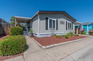 1570 S Peach St, Medford, OR 97501 - Photo 1