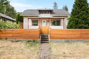 667 N 5th Ave, Gold Hill, OR 97525 - Photo 1