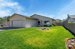 1303 SW Kokanee Ln, Grants Pass, OR 97527 - Photo 1