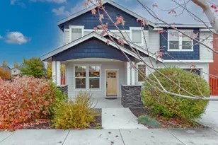 490 NW 28th St, Redmond, OR 97756 - Photo 1