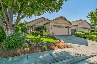931 Village Circle, Medford, OR 97504 - Photo 1