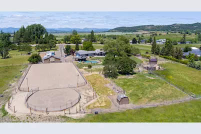 2872 Coker Butte Road, Medford, OR 97504 - Photo 1