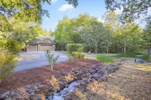 175 Carolbrooke Pl, Grants Pass, OR 97526 - Photo 1