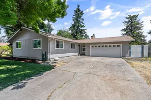 1201 Kelly St, Medford, OR 97501 - Photo 1